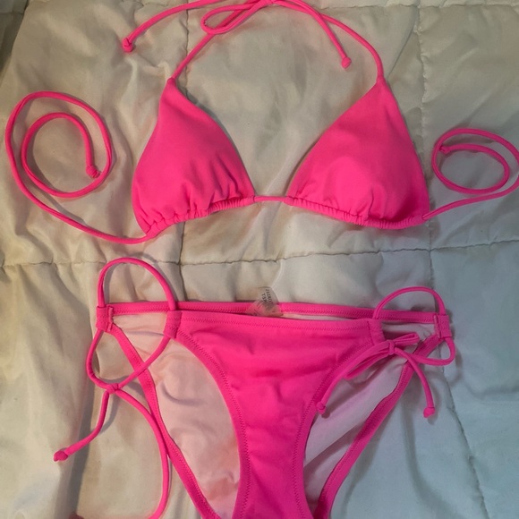 hot pink victoria secret bikini set👙🌸 - Picture 2 of 8
